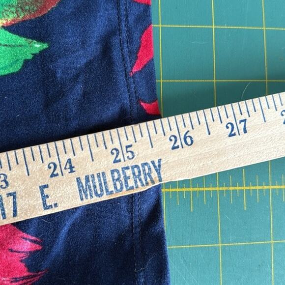 Pioneer Woman Bright Floral V-Neck Pullover Top 3/4 Sleeves sz Medium - Picture 6 of 6